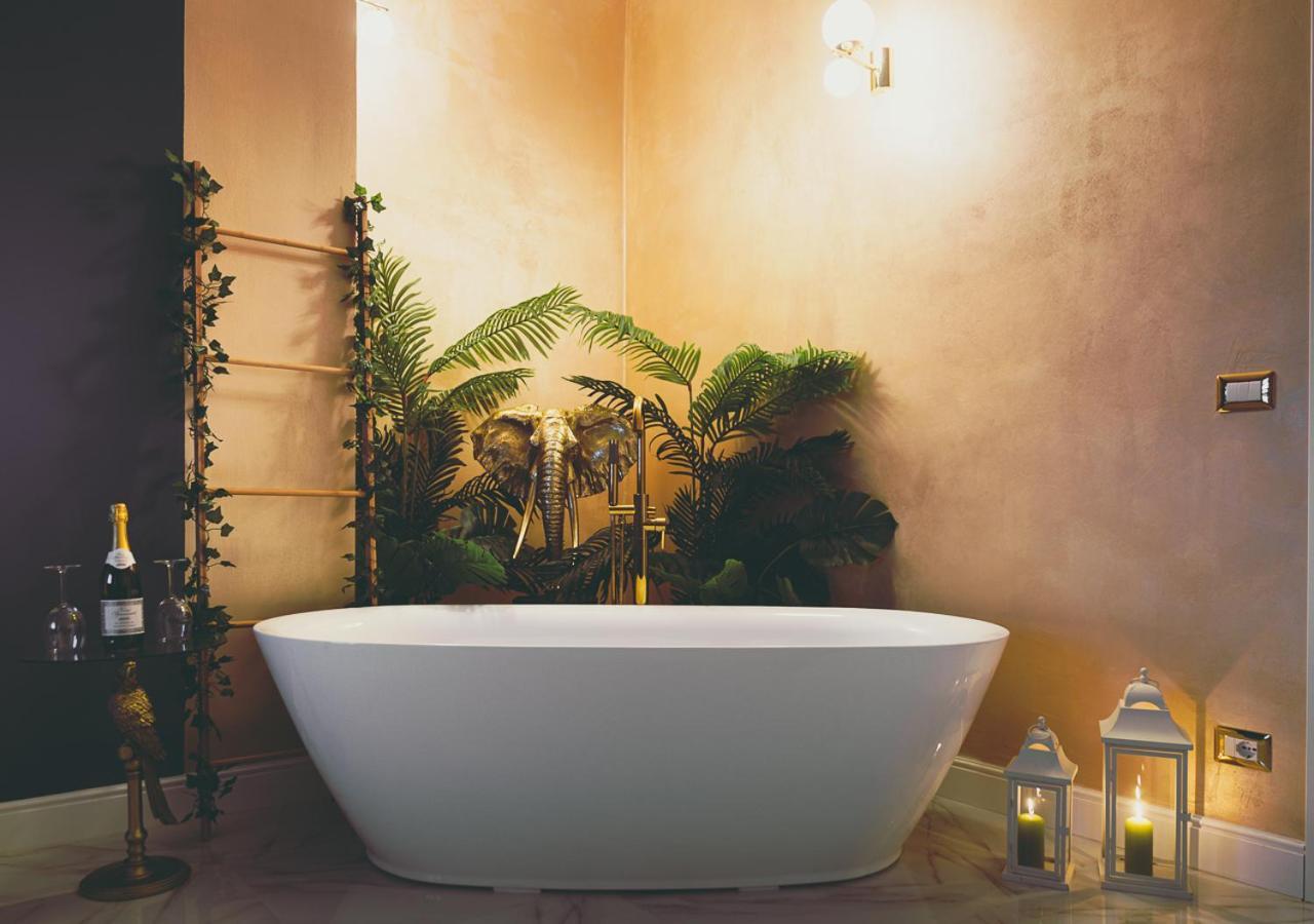 Jungle Suite --- Vasca In Camera Turyn Zewnętrze zdjęcie