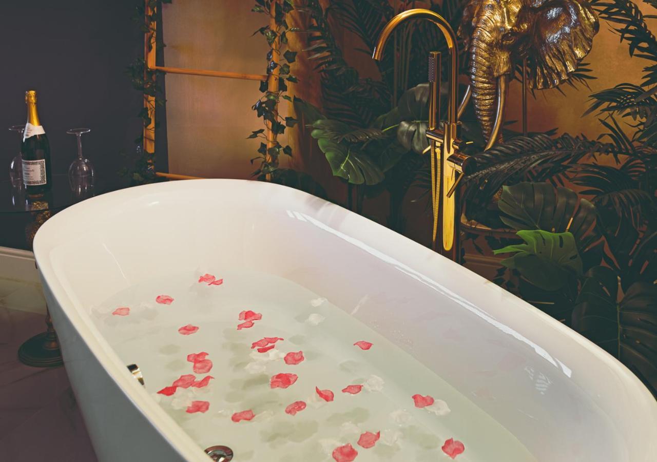 Jungle Suite --- Vasca In Camera Turyn Zewnętrze zdjęcie
